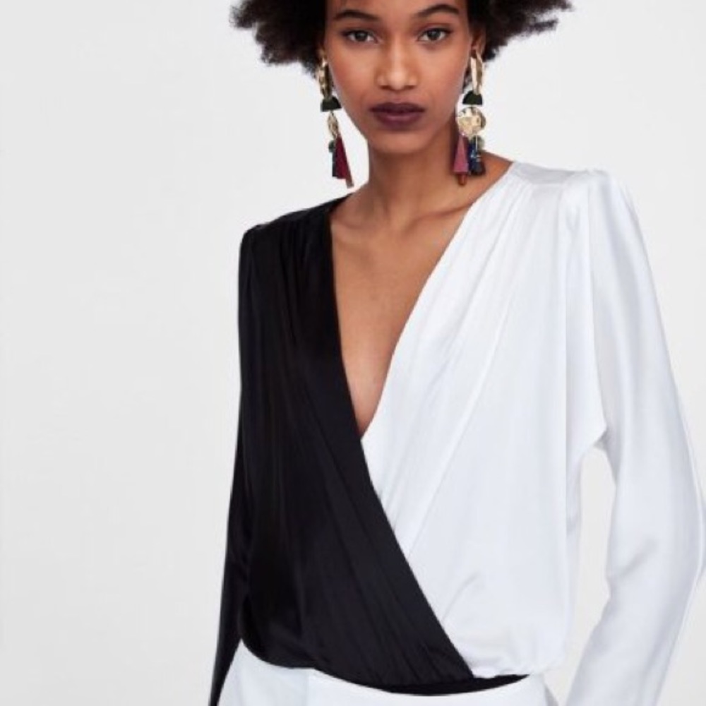 Zara black and white bodysuit, size M